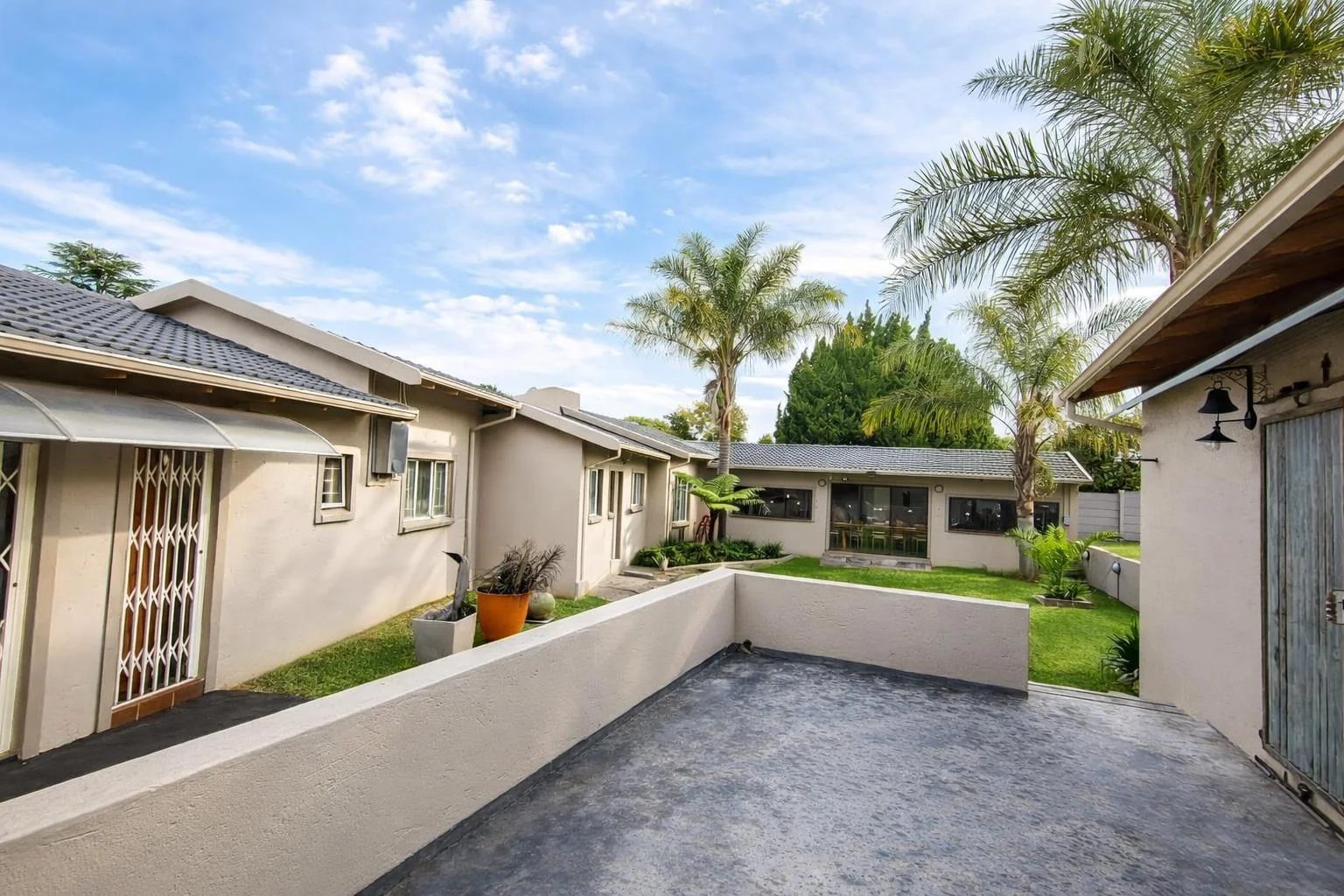 One of the most creative Homes that you have seen with Fabulous finishes and details, including a 160m² 2 Bedroom Flat, just to Wow You even Further.
