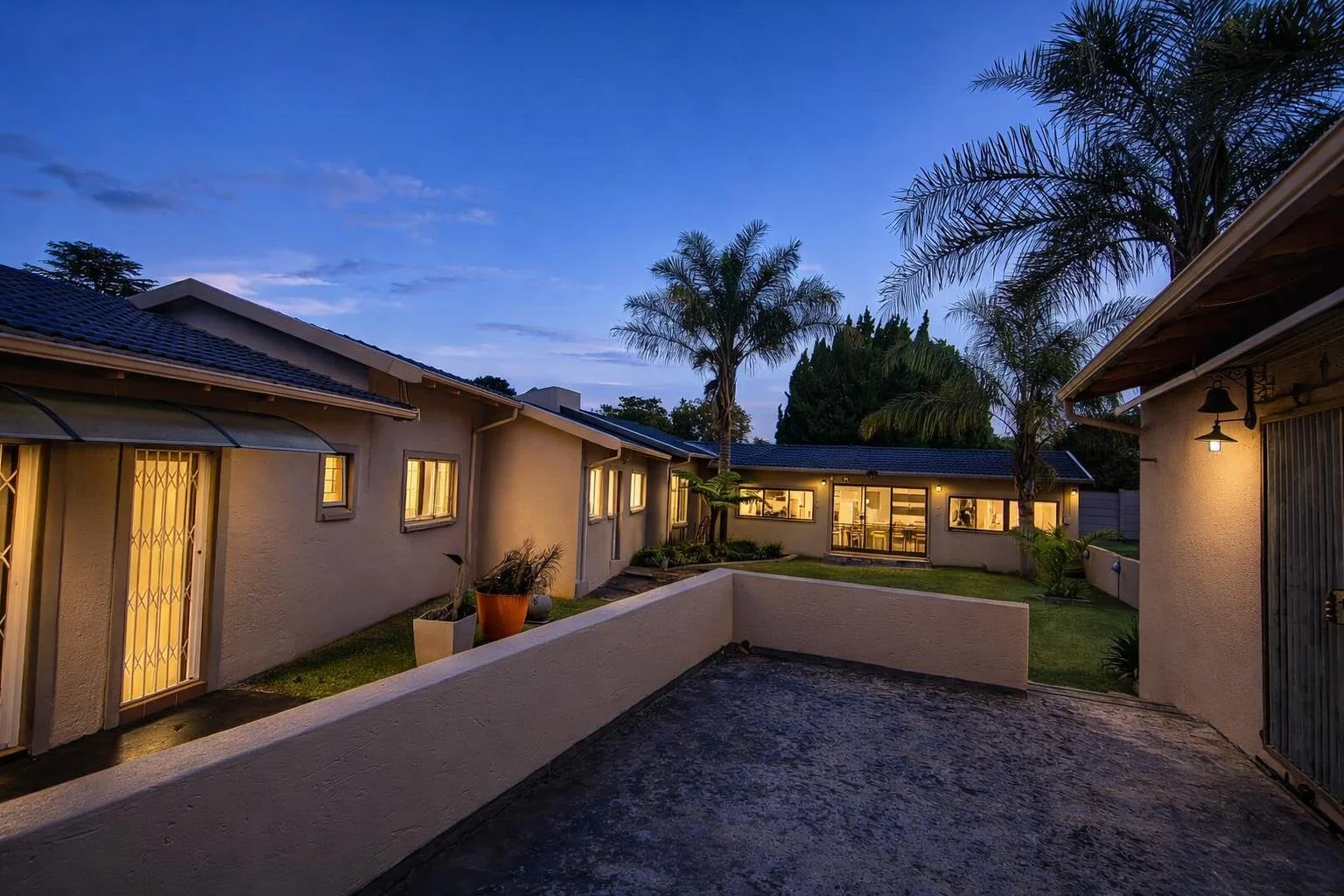 One of the most creative Homes that you have seen with Fabulous finishes and details, including a 160m² 2 Bedroom Flat, just to Wow You even Further.