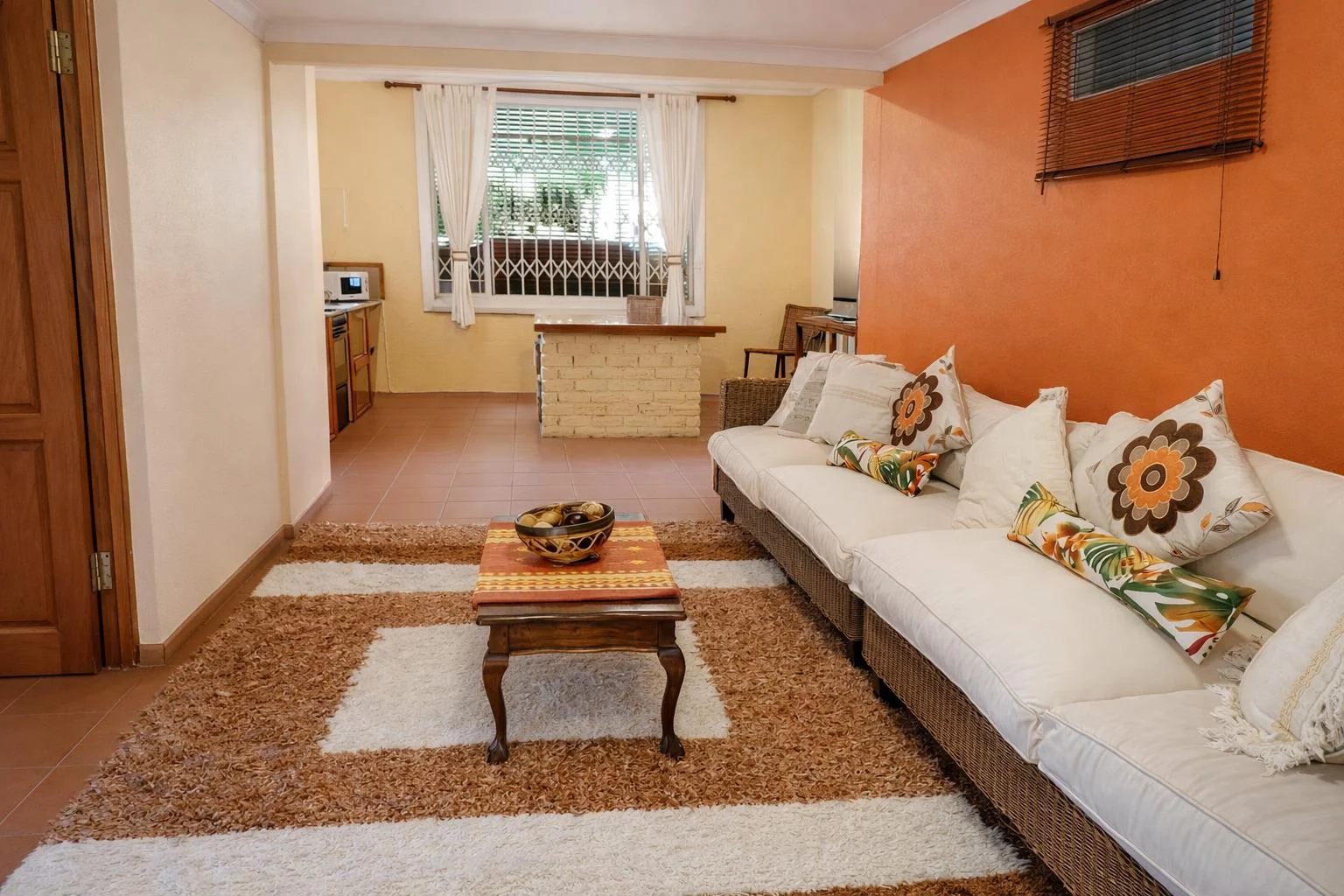 One of the most creative Homes that you have seen with Fabulous finishes and details, including a 160m² 2 Bedroom Flat, just to Wow You even Further.