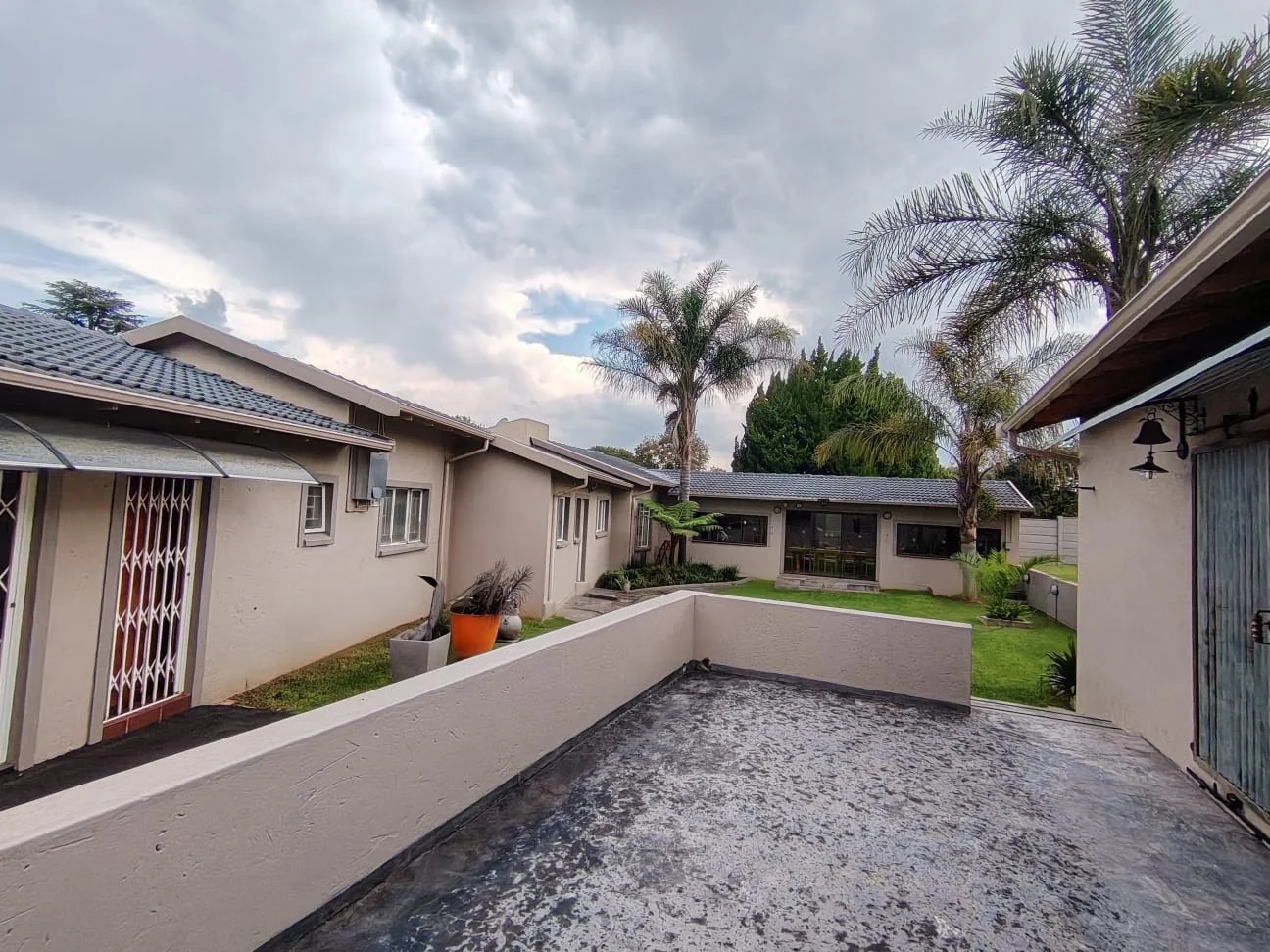 One of the most creative Homes that you have seen with Fabulous finishes and details, including a 160m² 2 Bedroom Flat, just to Wow You even Further.