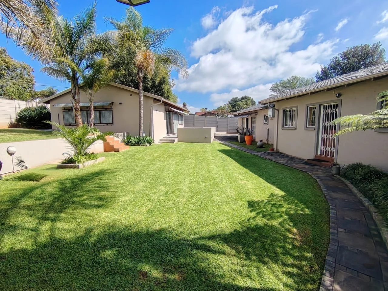 One of the most creative Homes that you have seen with Fabulous finishes and details, including a 160m² 2 Bedroom Flat, just to Wow You even Further.