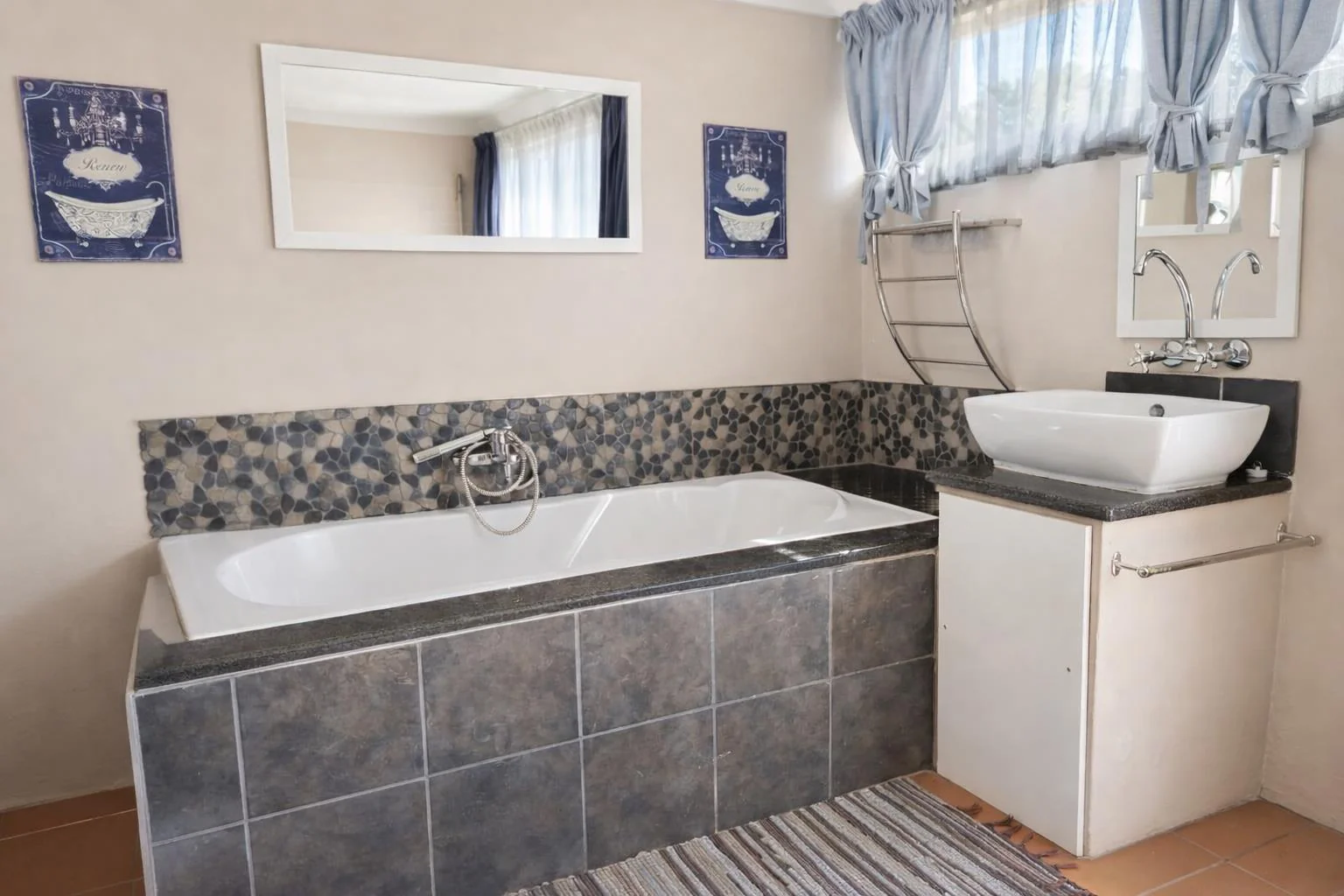 One of the most creative Homes that you have seen with Fabulous finishes and details, including a 160m² 2 Bedroom Flat, just to Wow You even Further.