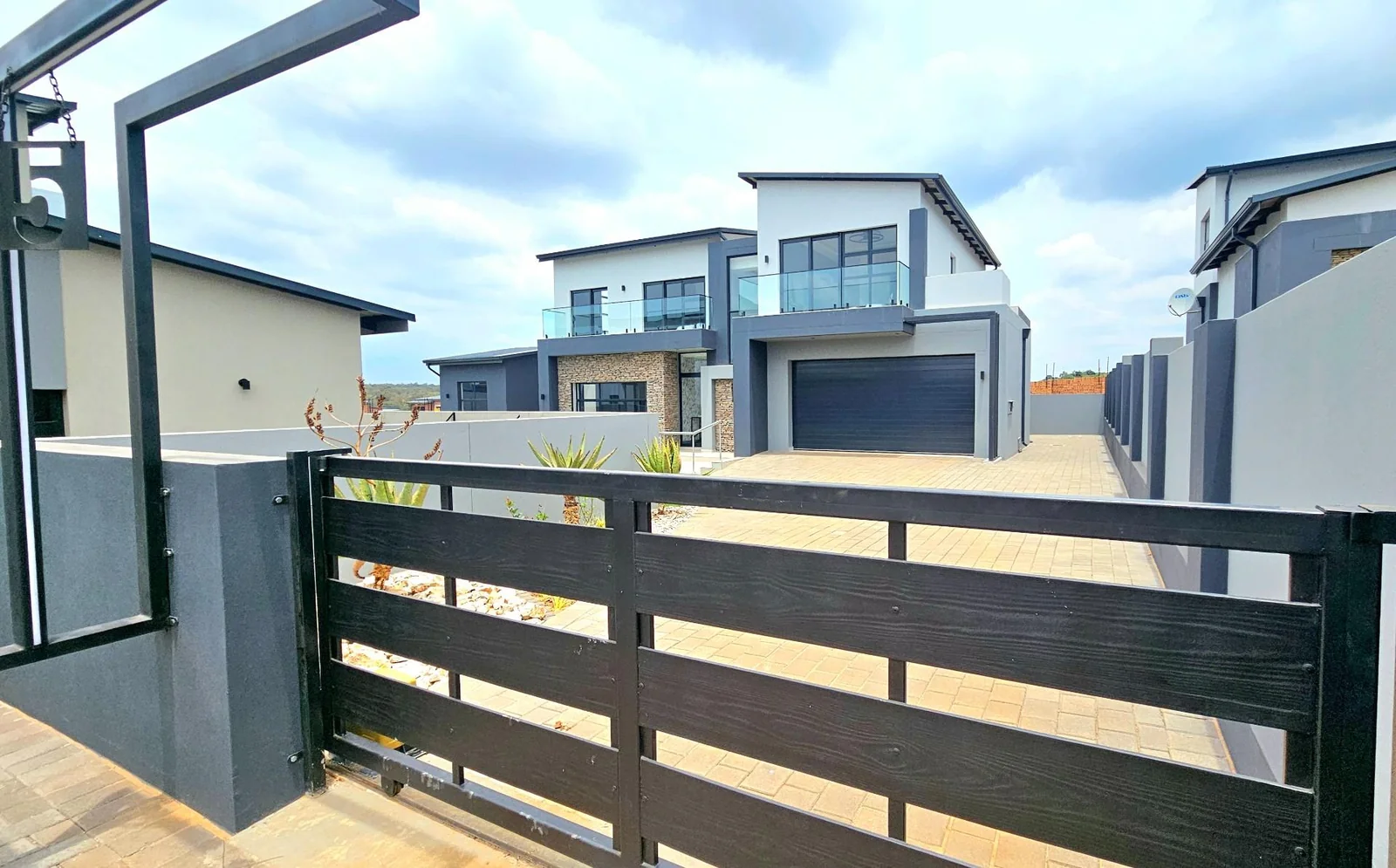 FOUNTAINBROOK !  BRAND NEW LIFESTYLE ESTATE.