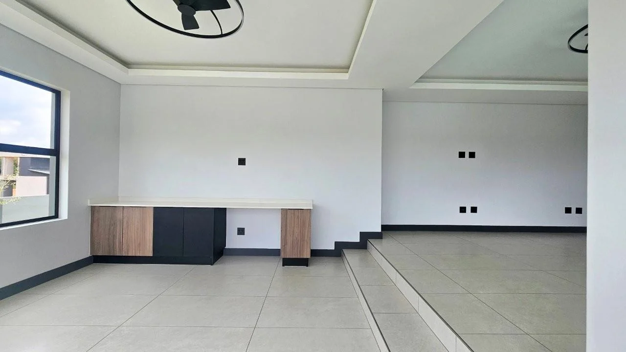 FOUNTAINBROOK !  CORNERSTAND ! TURNKEY AVAILABLE !