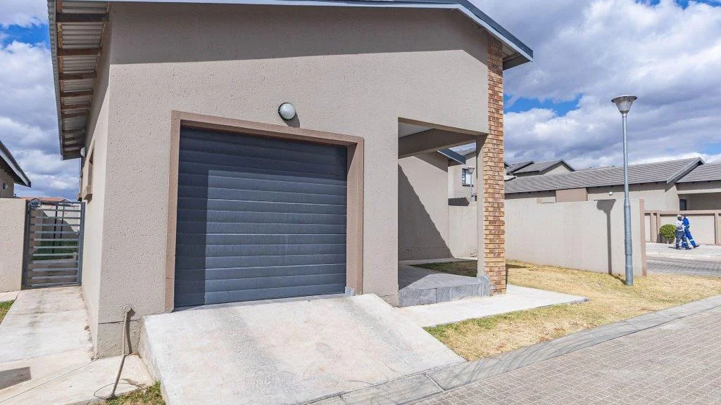 Modern 3-Bedroom Cluster Home in Bendor