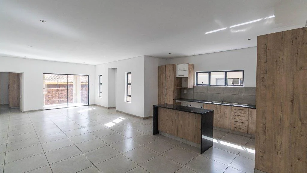 Modern 3-Bedroom Cluster Home in Bendor