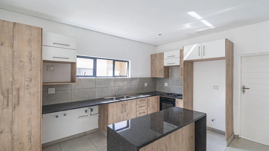 Modern 3-Bedroom Cluster Home in Bendor