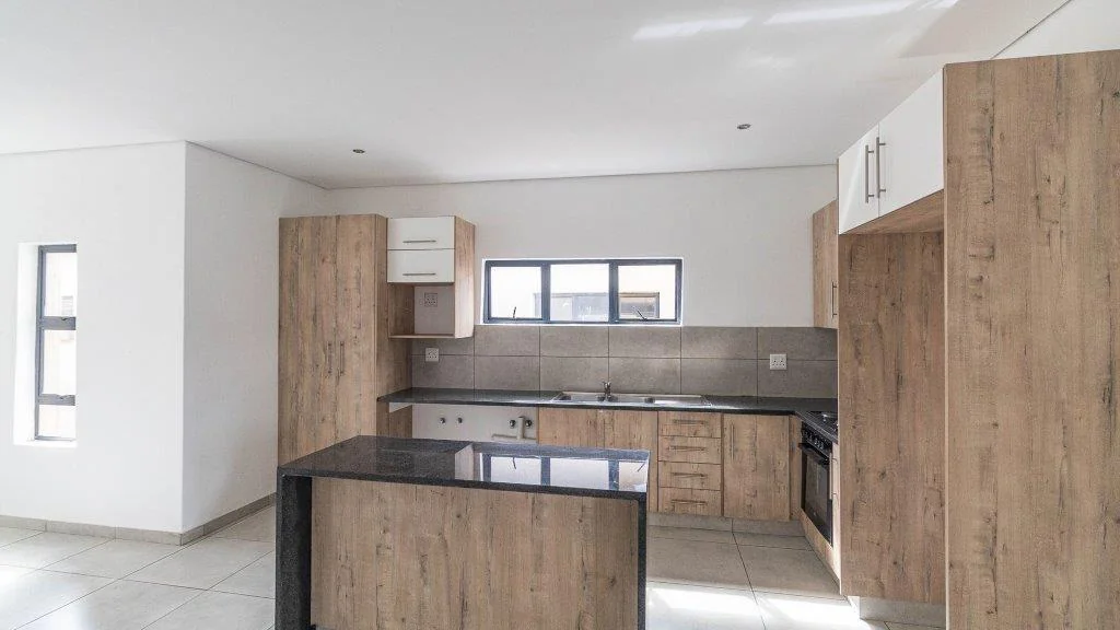 Modern 3-Bedroom Cluster Home in Bendor