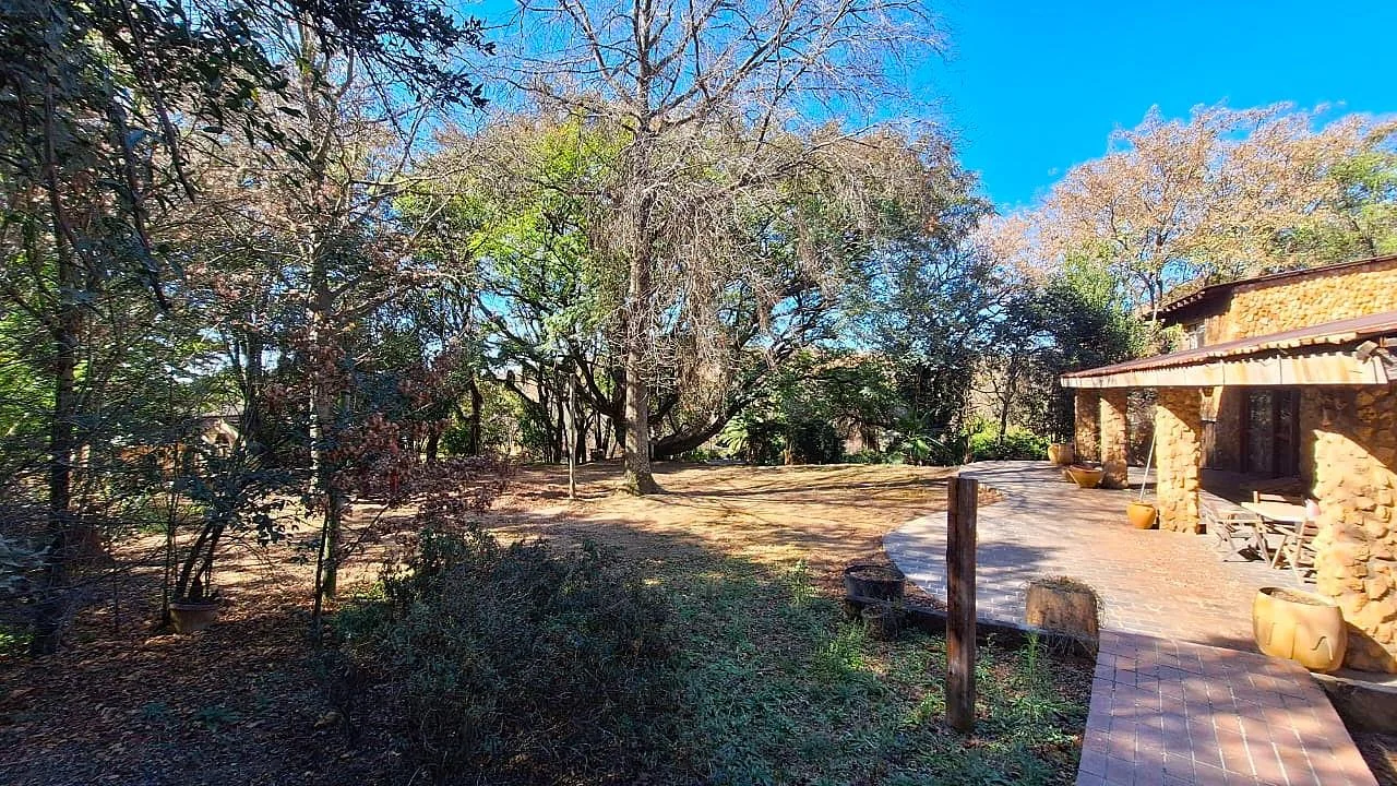 Multi-Dwelling Income Farm Oasis in Nooitgedacht – Where Potential Meets Position – Overwhelming Opportunities Await You, on this Extraordinary Farm.