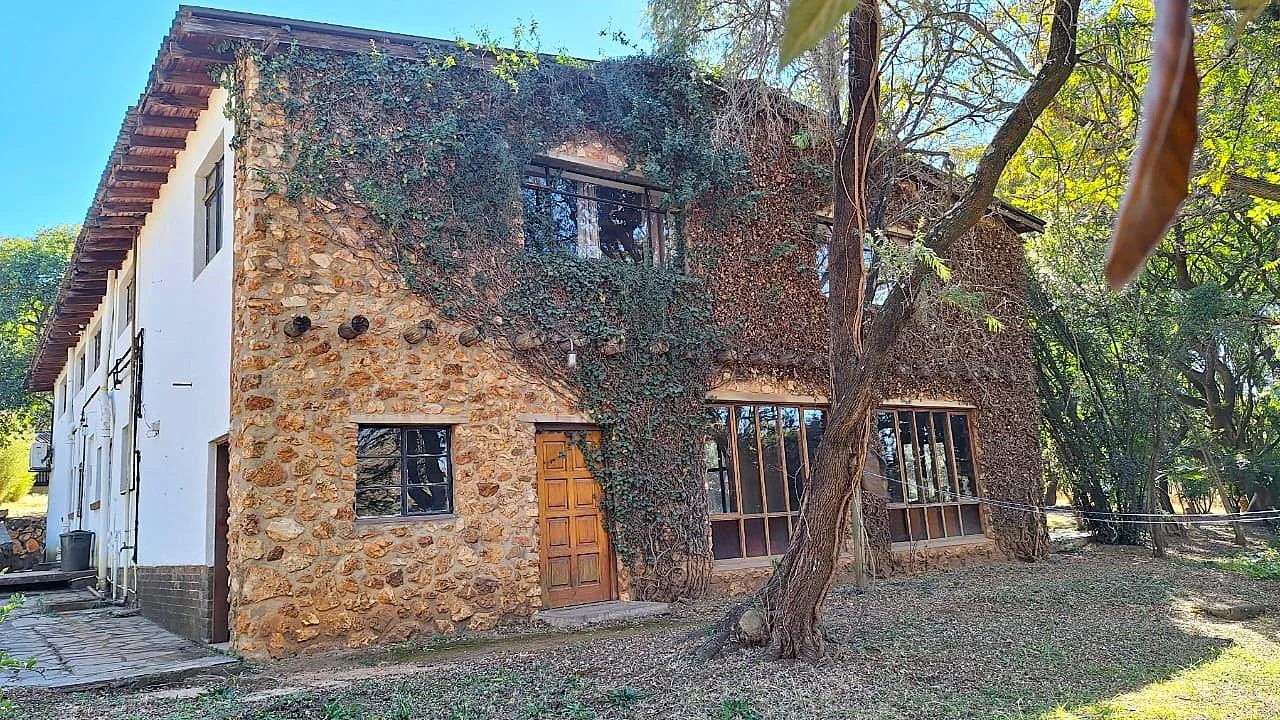 Multi-Dwelling Income Farm Oasis in Nooitgedacht – Where Potential Meets Position – Overwhelming Opportunities Await You, on this Extraordinary Farm.