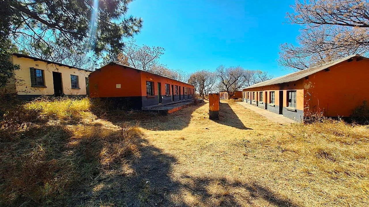 Multi-Dwelling Income Farm Oasis in Nooitgedacht – Where Potential Meets Position – Overwhelming Opportunities Await You, on this Extraordinary Farm.