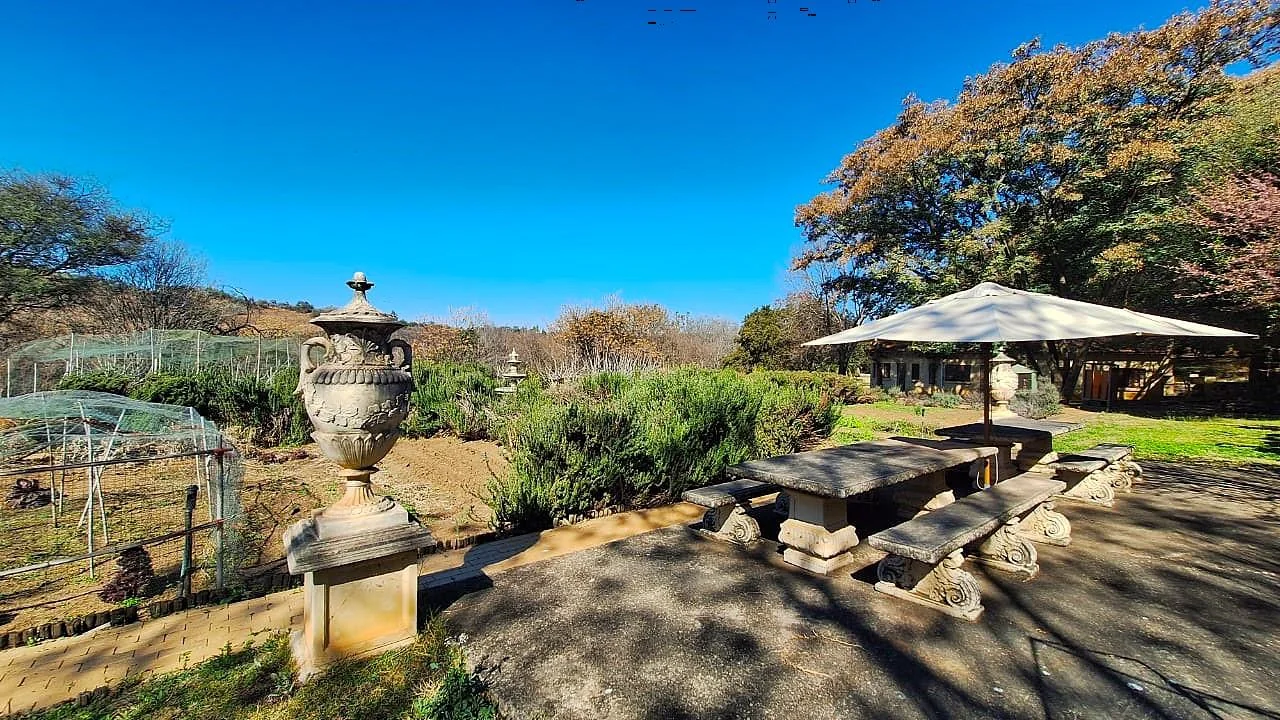 Multi-Dwelling Income Farm Oasis in Nooitgedacht – Where Potential Meets Position – Overwhelming Opportunities Await You, on this Extraordinary Farm.