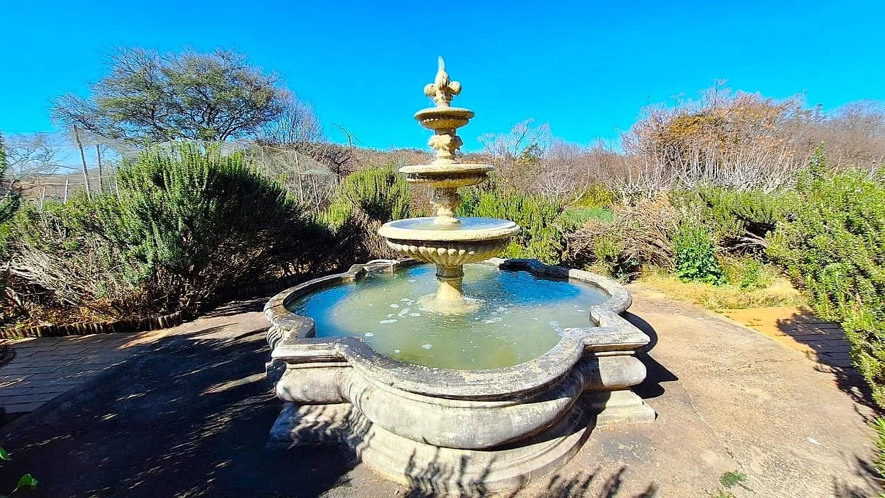 Multi-Dwelling Income Farm Oasis in Nooitgedacht – Where Potential Meets Position – Overwhelming Opportunities Await You, on this Extraordinary Farm.