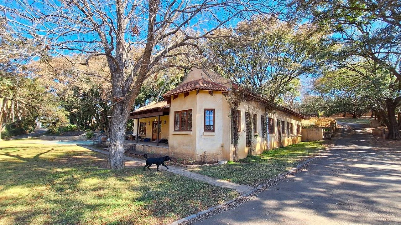 Multi-Dwelling Income Farm Oasis in Nooitgedacht – Where Potential Meets Position – Overwhelming Opportunities Await You, on this Extraordinary Farm.