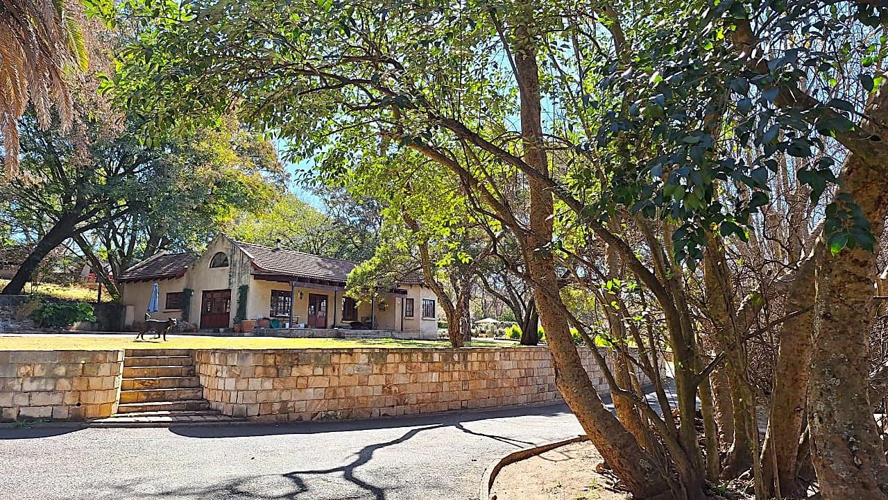 Multi-Dwelling Income Farm Oasis in Nooitgedacht – Where Potential Meets Position – Overwhelming Opportunities Await You, on this Extraordinary Farm.