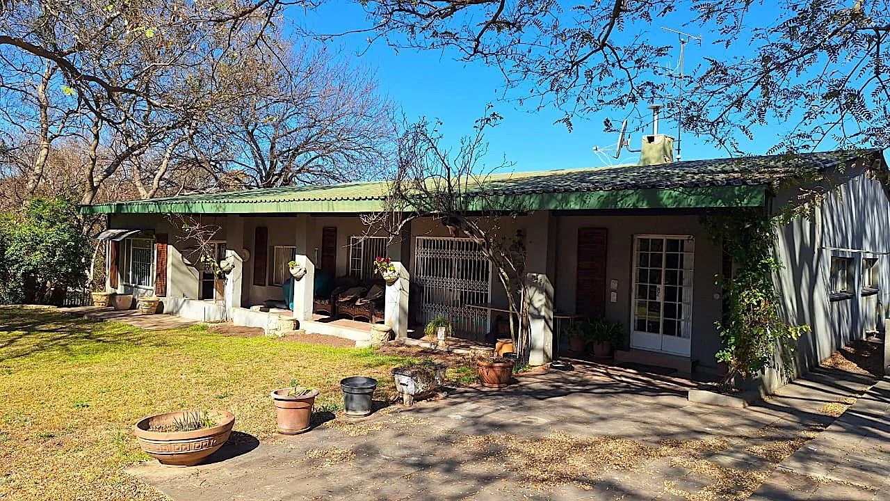 Multi-Dwelling Income Farm Oasis in Nooitgedacht – Where Potential Meets Position – Overwhelming Opportunities Await You, on this Extraordinary Farm.