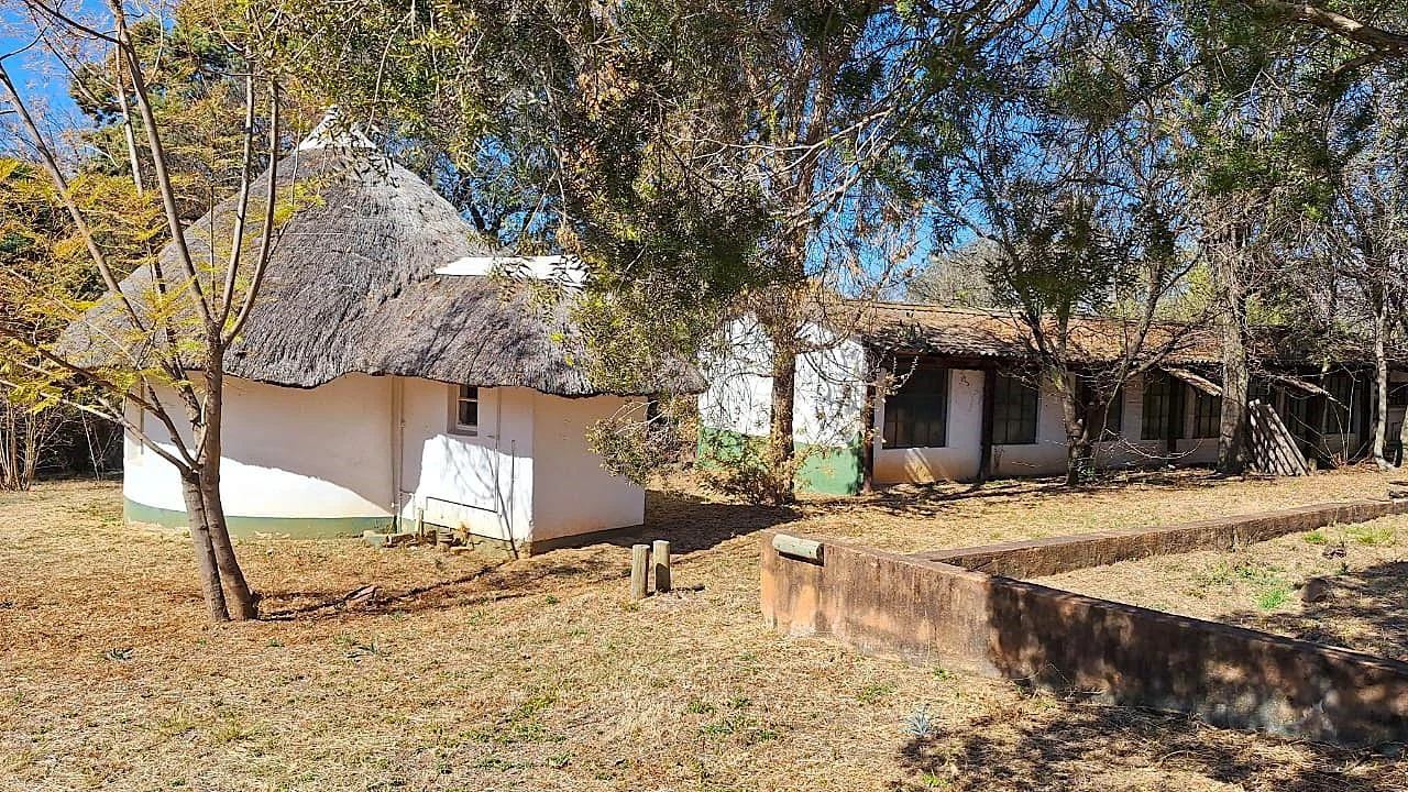 Multi-Dwelling Income Farm Oasis in Nooitgedacht – Where Potential Meets Position – Overwhelming Opportunities Await You, on this Extraordinary Farm.