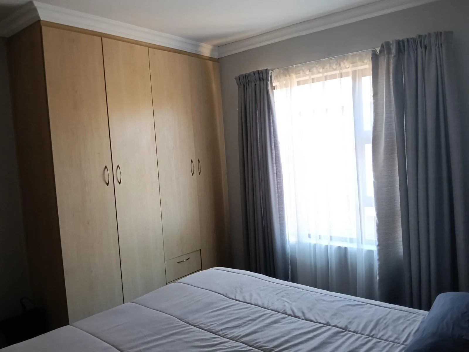 Pet-Friendly First Floor Townhouse with Garden