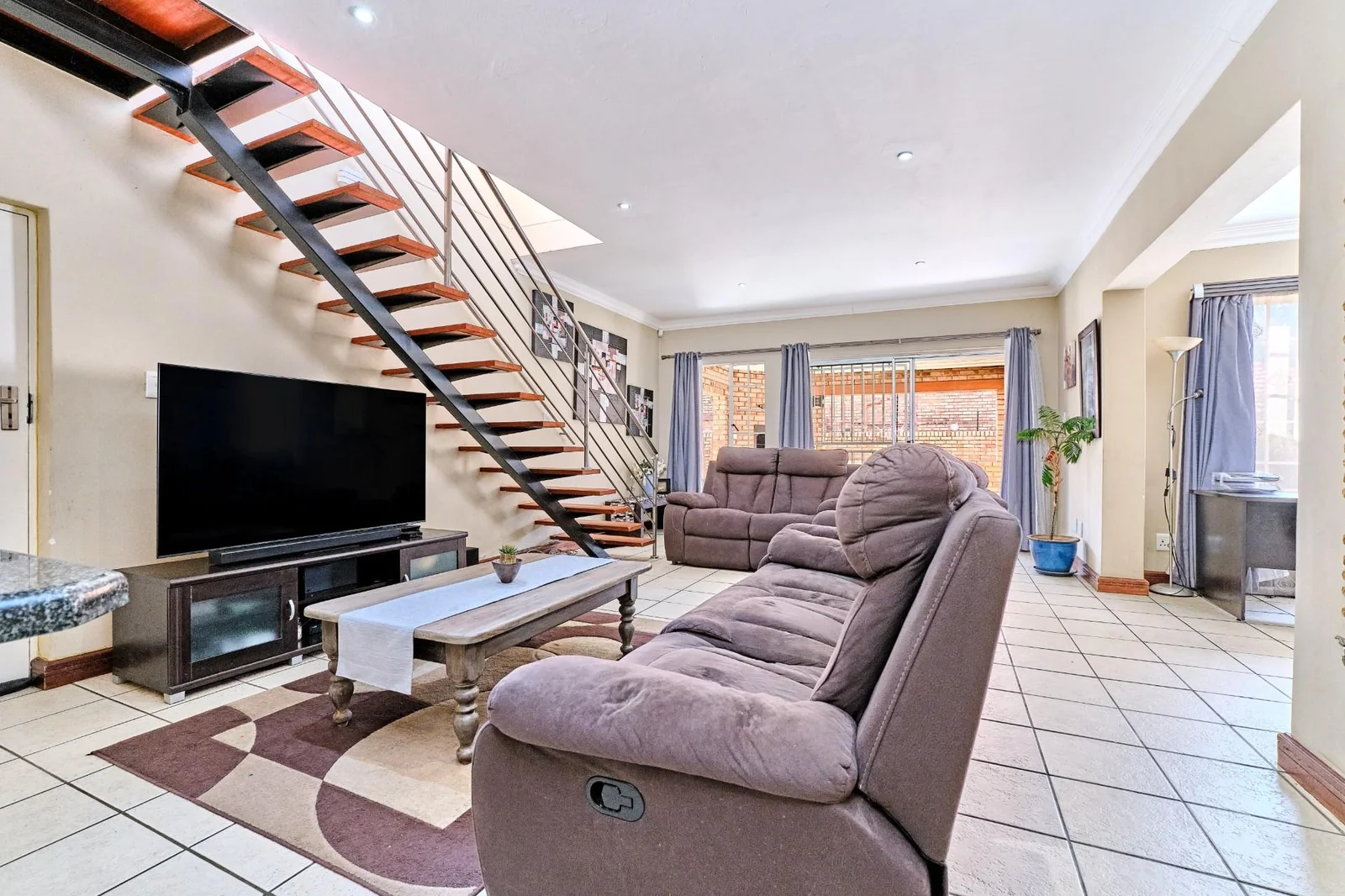 Spacious 3 Bedroom Corner Unit with Modern Features and Private Pool in Randpark Ridge