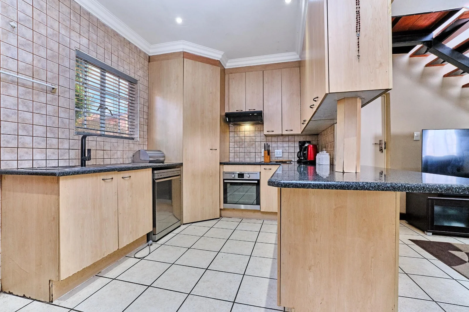 Spacious 3 Bedroom Corner Unit with Modern Features and Private Pool in Randpark Ridge