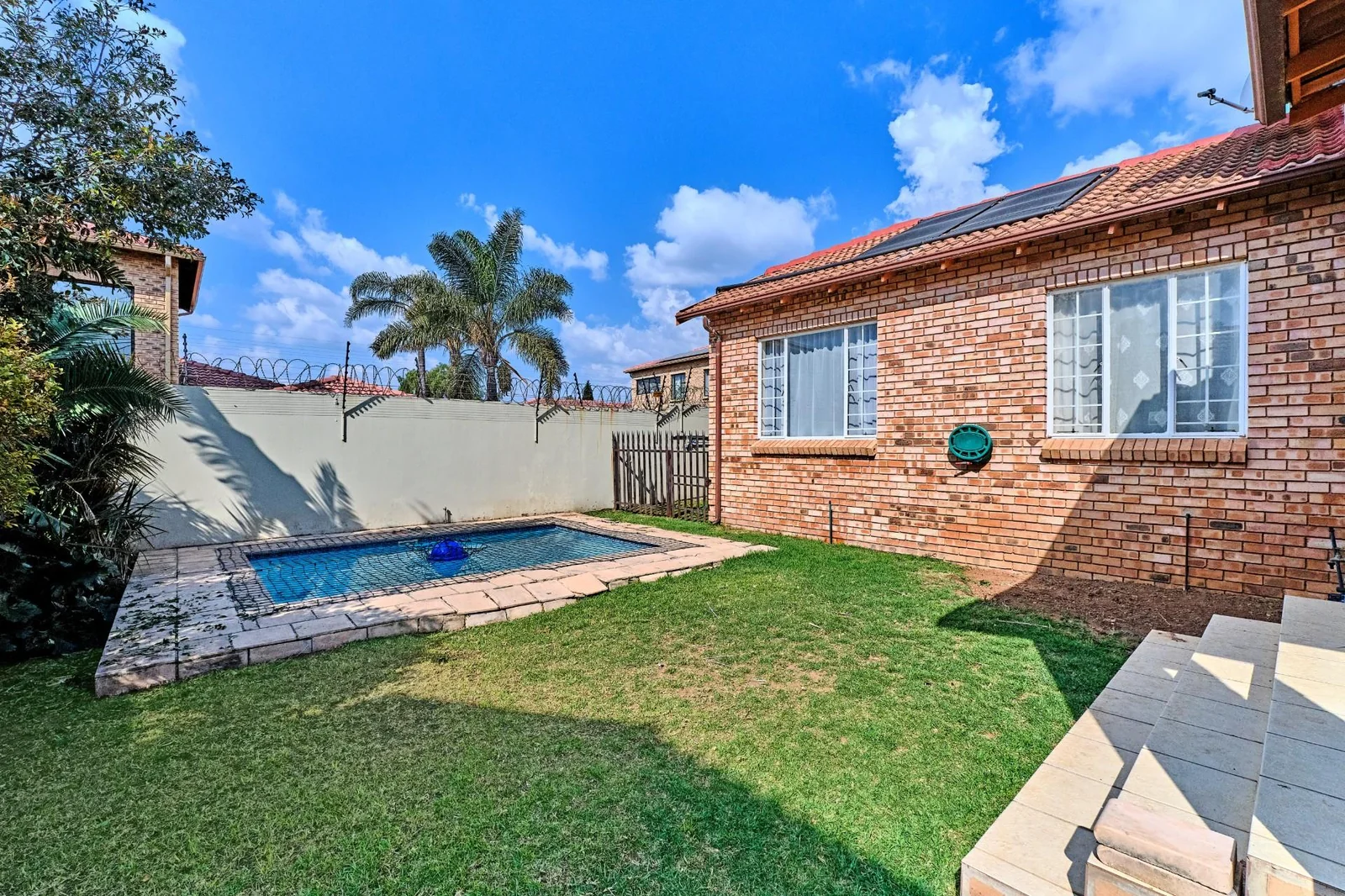 Spacious 3 Bedroom Corner Unit with Modern Features and Private Pool in Randpark Ridge