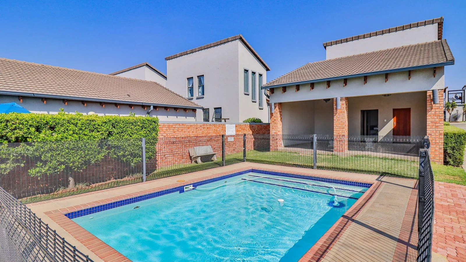 Modern Apartment for Sale in Summerset