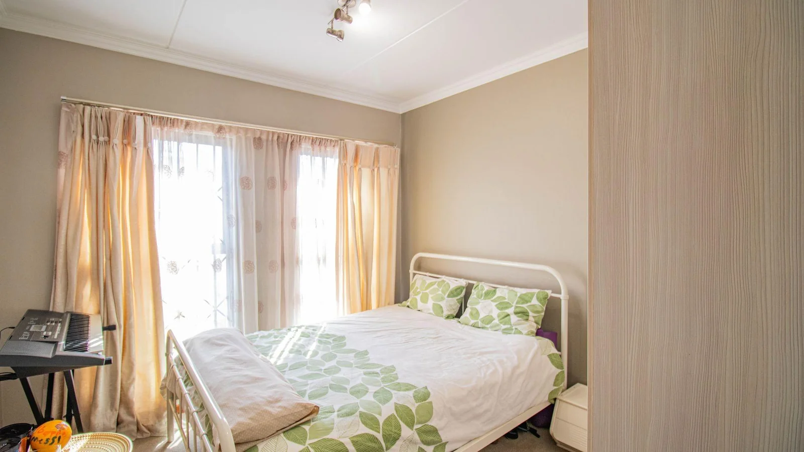 Modern Apartment for Sale in Summerset