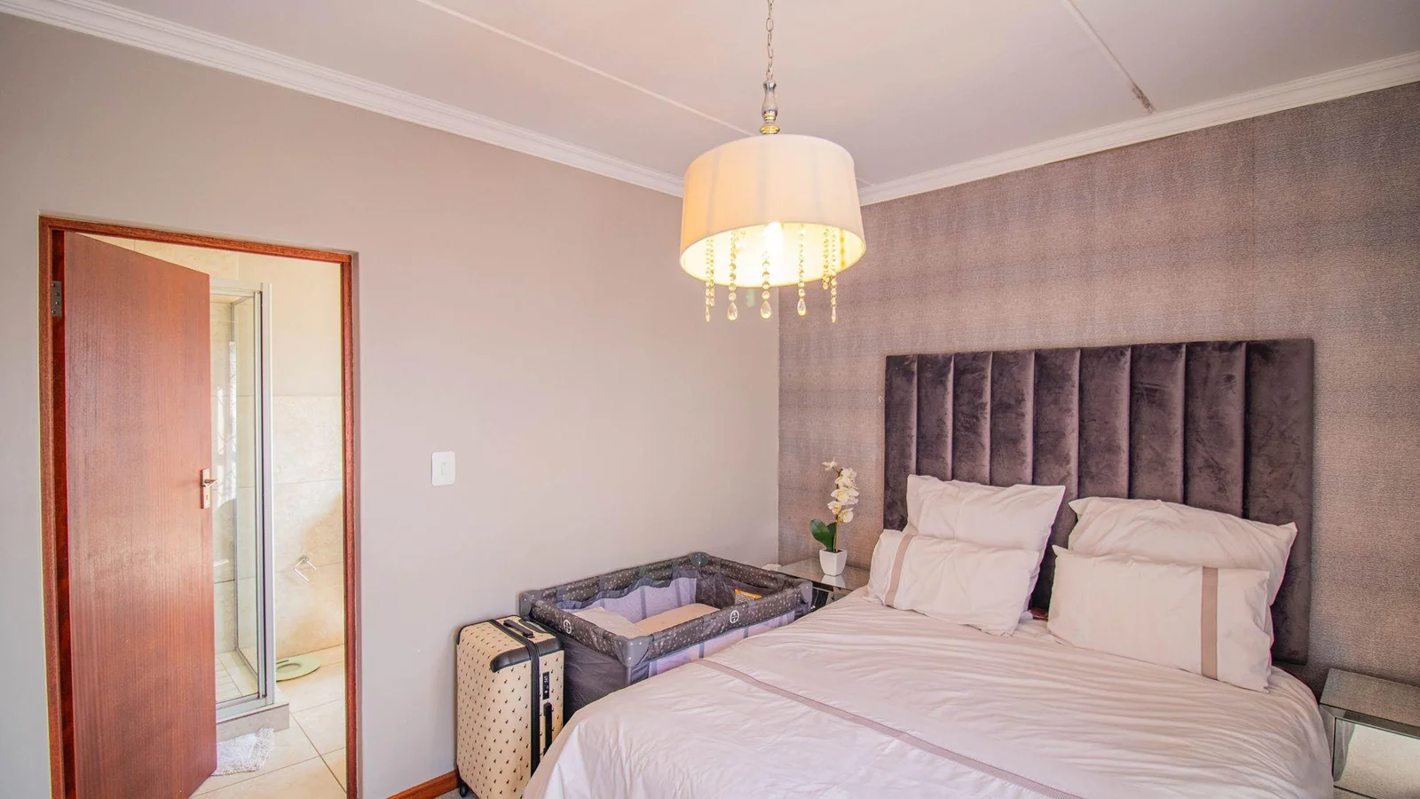 Modern Apartment for Sale in Summerset