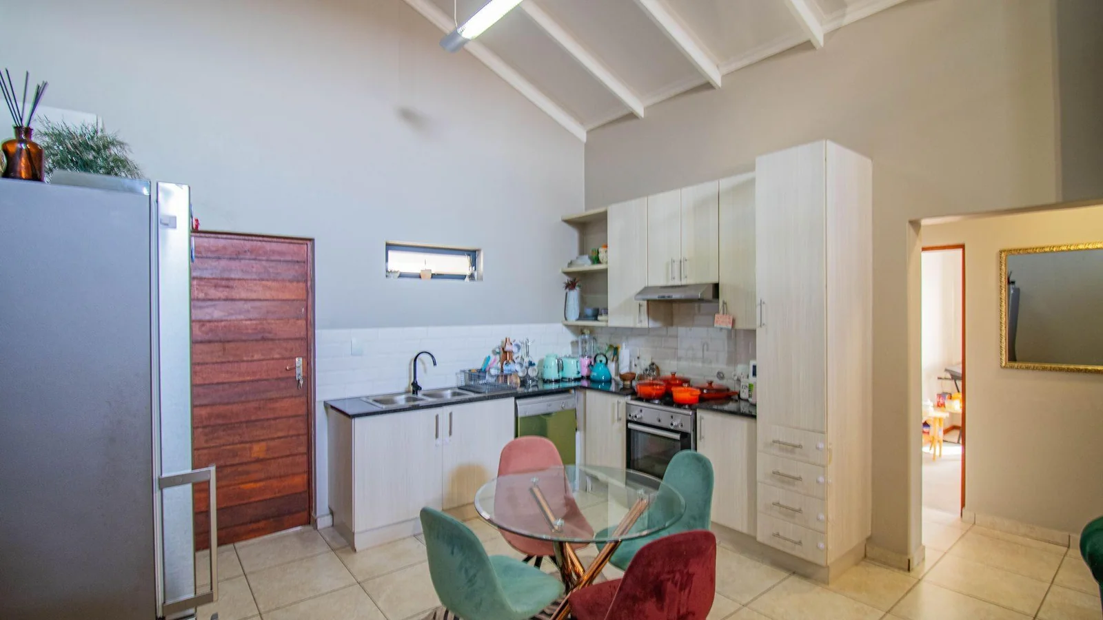 Modern Apartment for Sale in Summerset