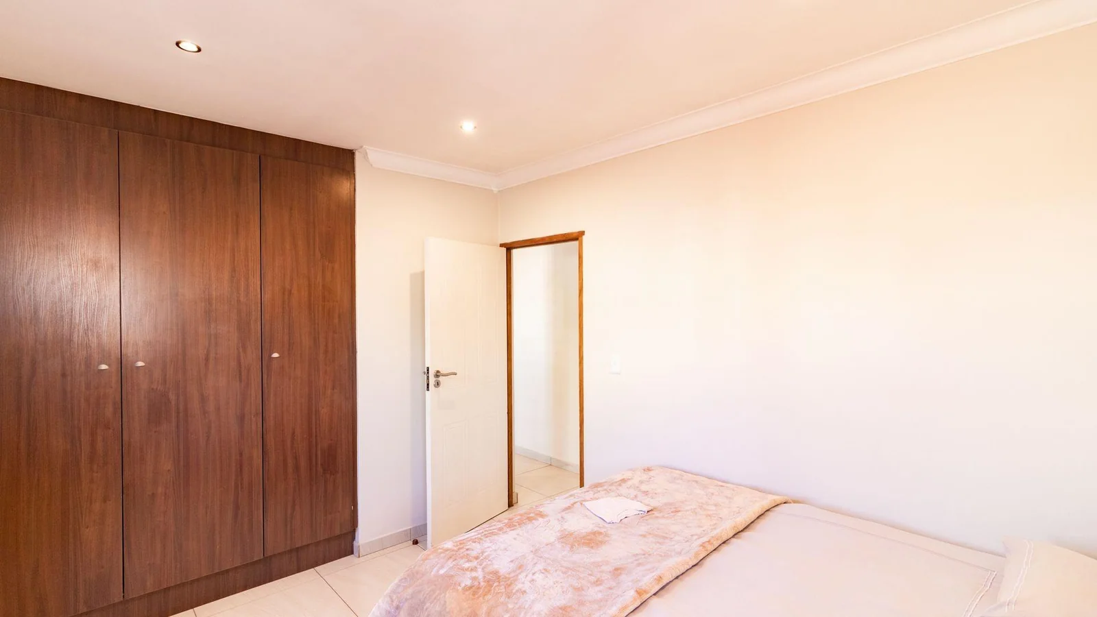 Modern 4-Bedroom Home for Sale in Summerfields Estate, Kosmosdal – The Perfect Family Upgrade