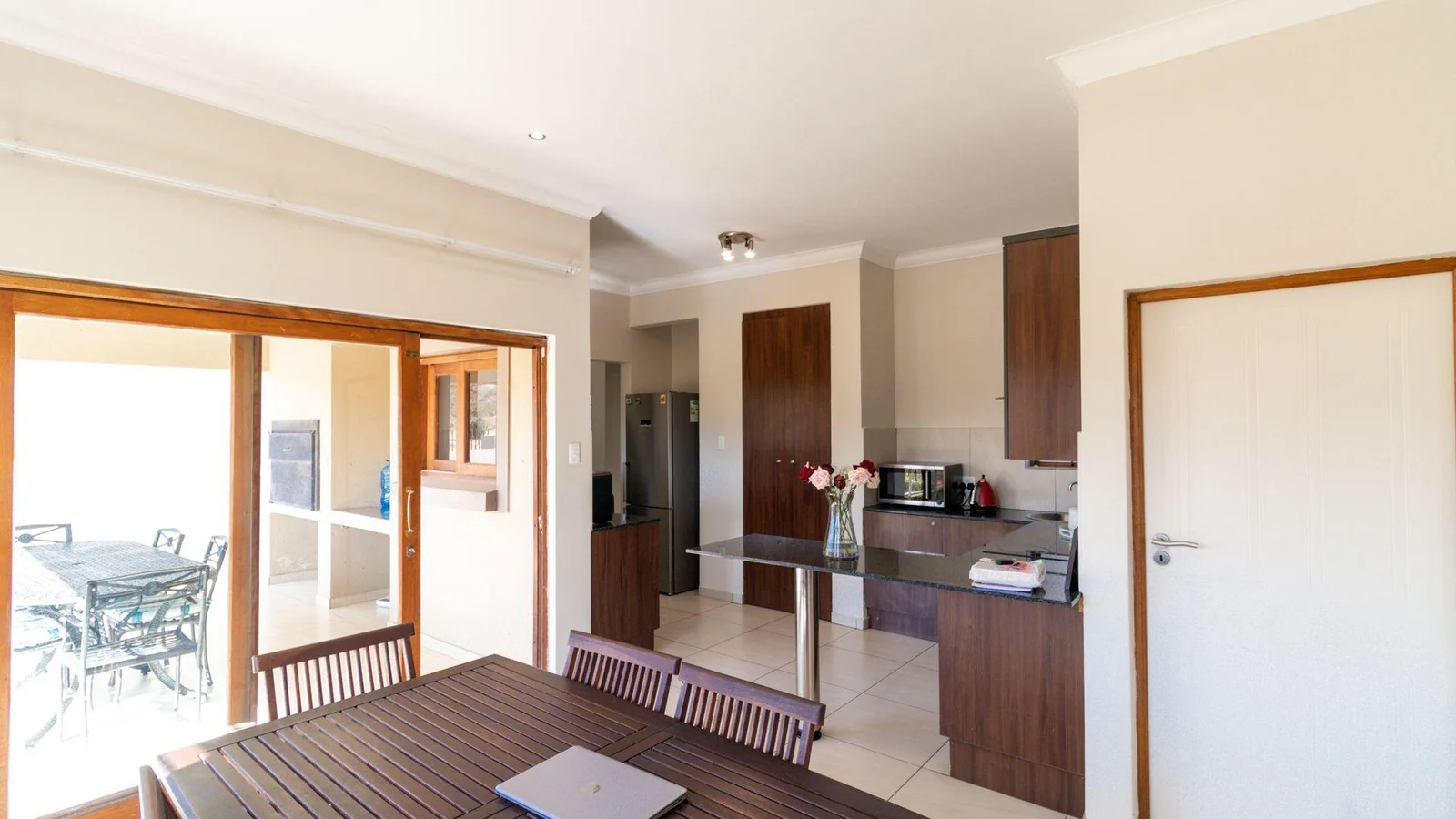 Modern 4-Bedroom Home for Sale in Summerfields Estate, Kosmosdal – The Perfect Family Upgrade