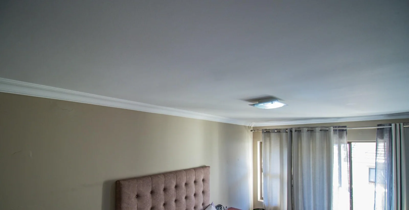 Contemporary 3 Floor Apartment for Sale in Kyalami Hills