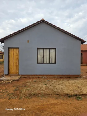 Golden Gardens, Sebokeng