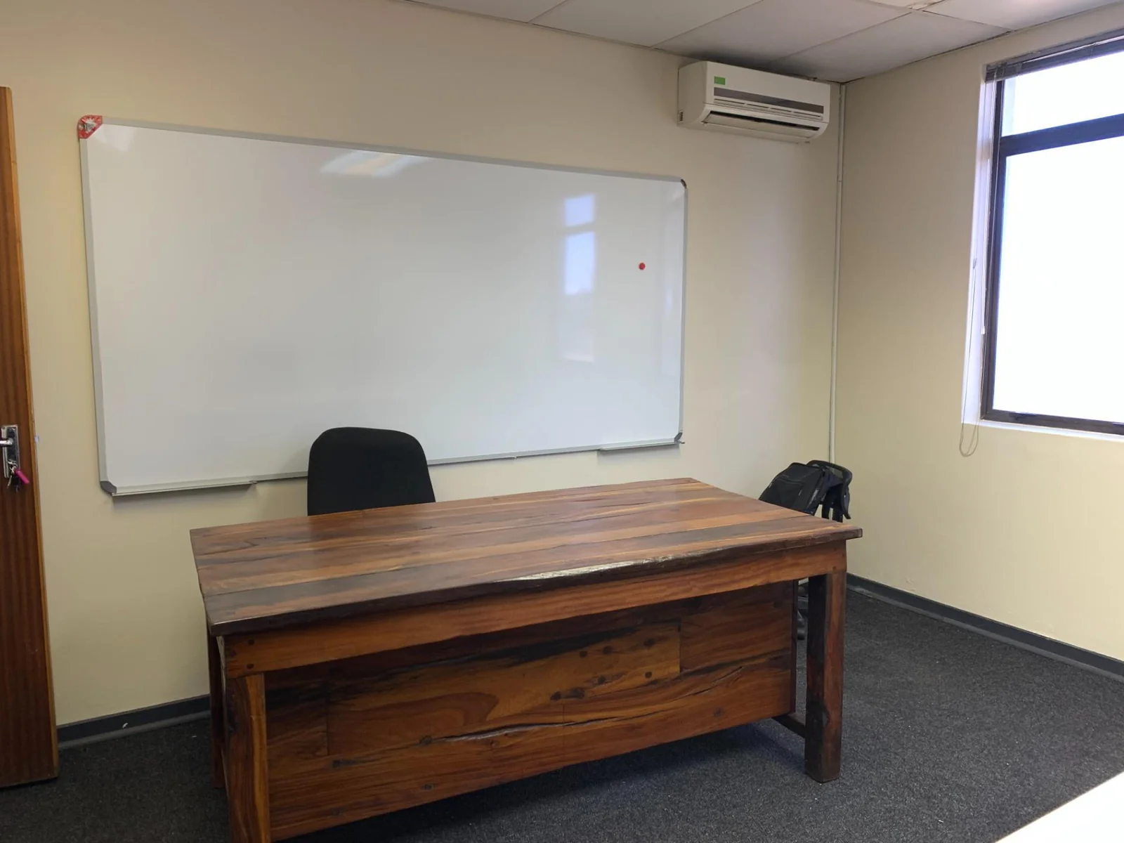 Compact Corner Suite (±25 sqm)