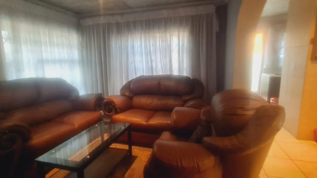 Comfortable Family Home with Extra Flatlet  - Tembisa