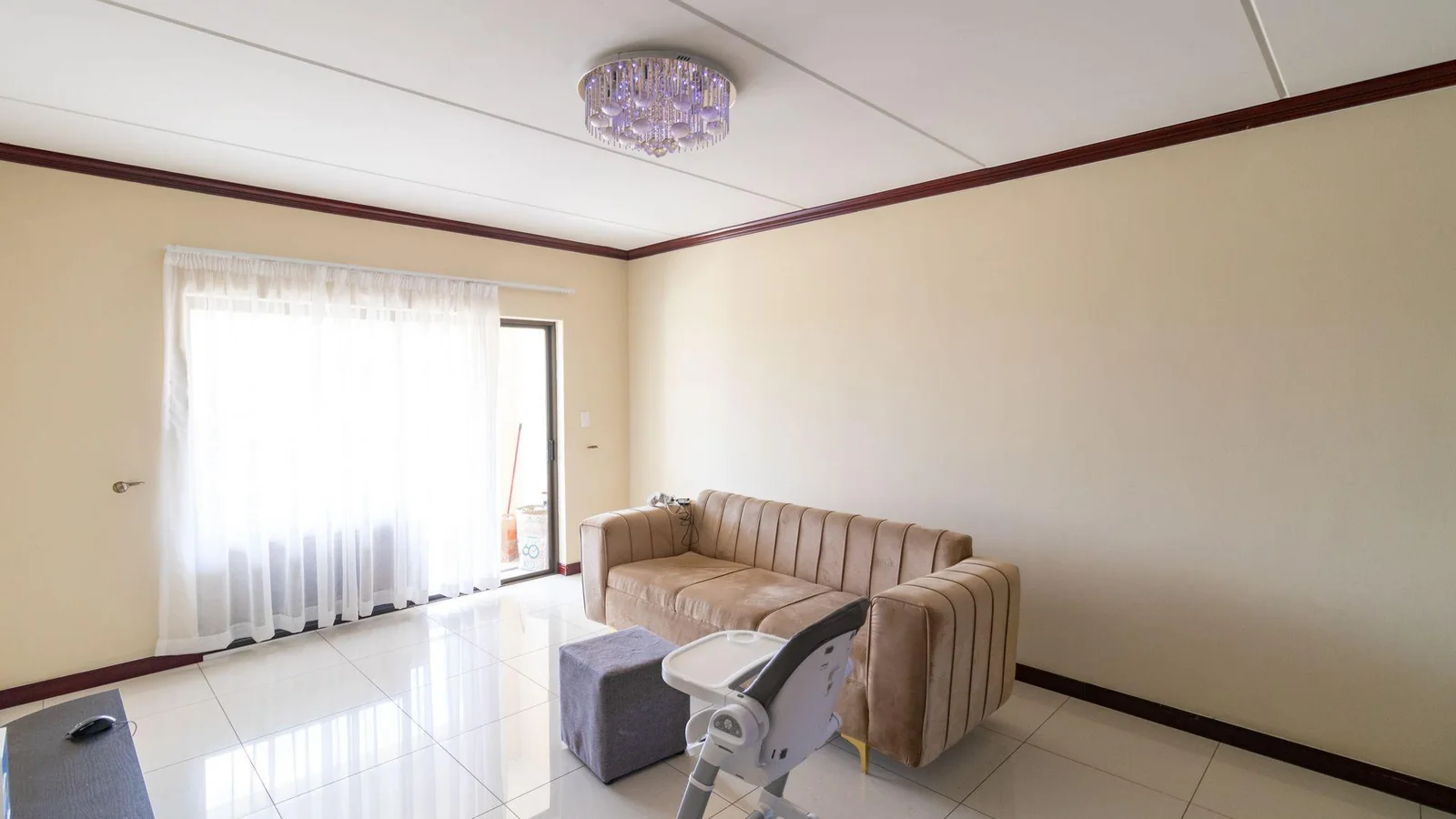 Spacious Apartment For Sale in Summerset, Midrand