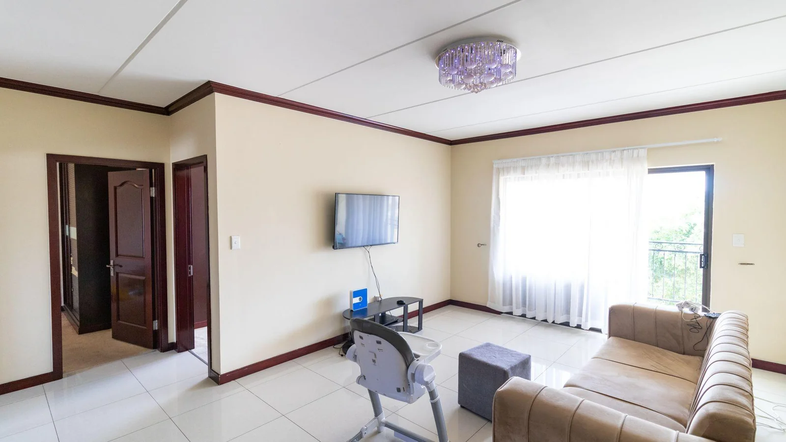 Spacious Apartment For Sale in Summerset, Midrand
