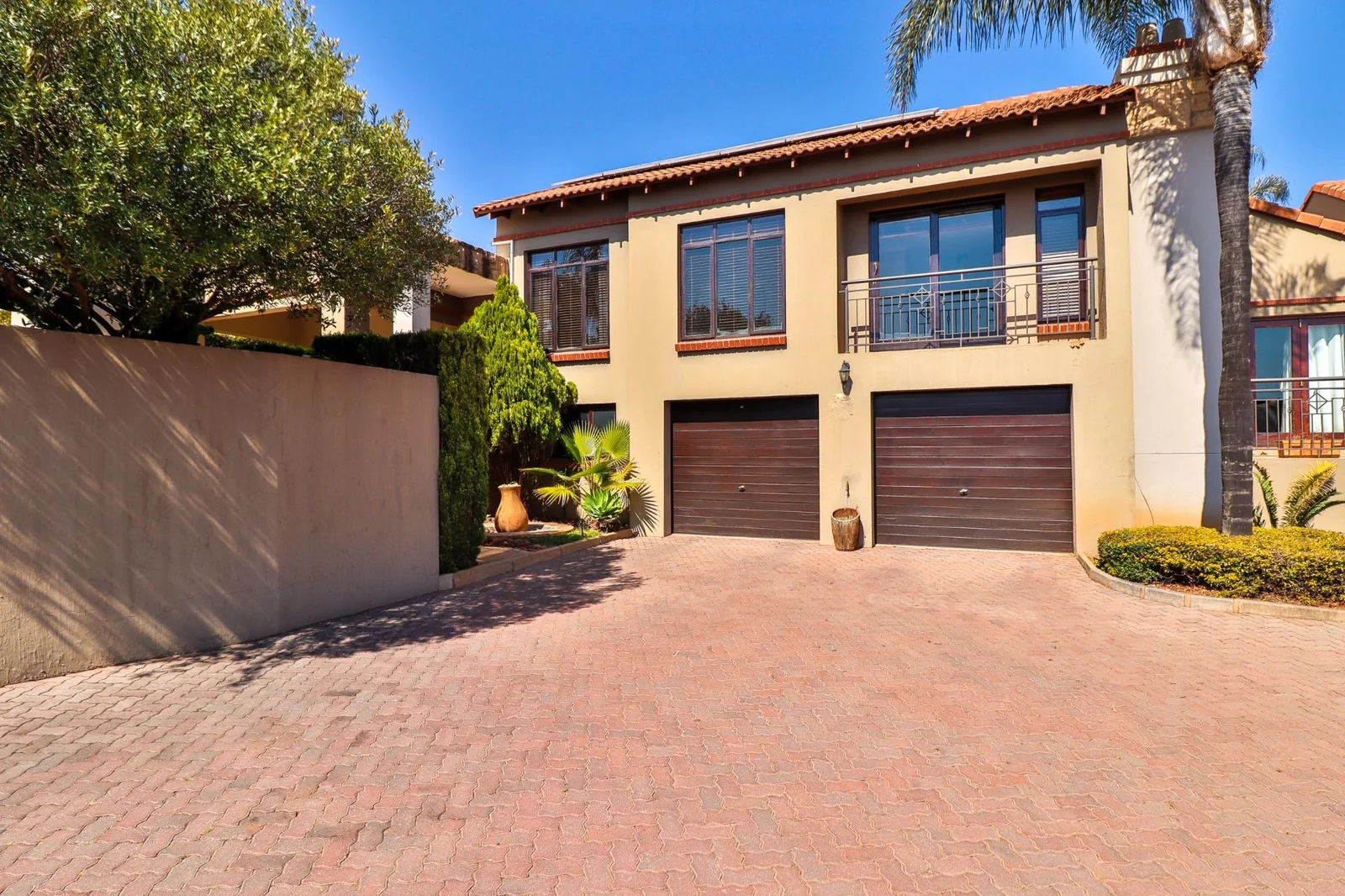 FOR THE ENTERTAINER ..... IT'S ALL HERE!