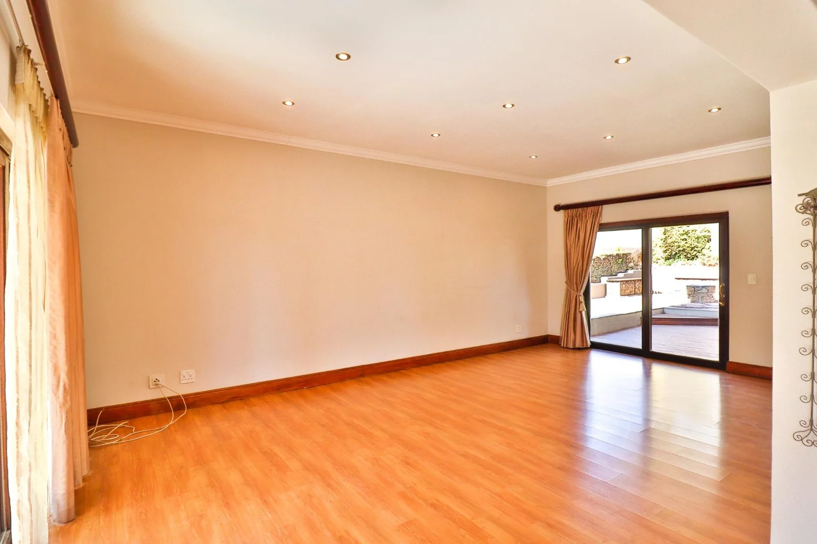 FOR THE ENTERTAINER ..... IT'S ALL HERE!