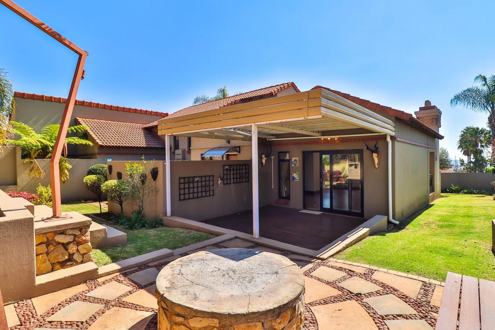 FOR THE ENTERTAINER ..... IT'S ALL HERE!