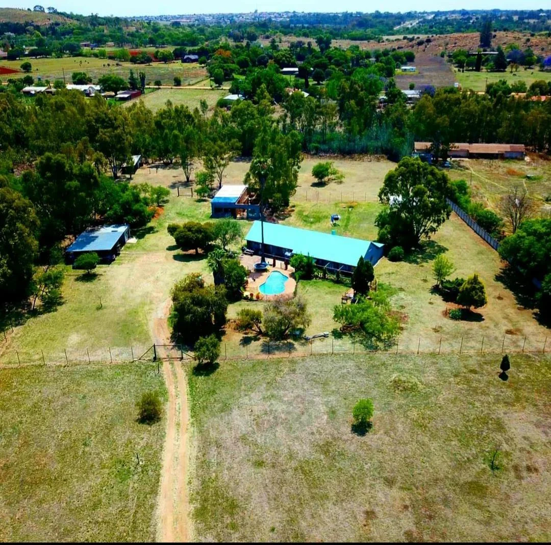 Off - grid Smallholding for sale