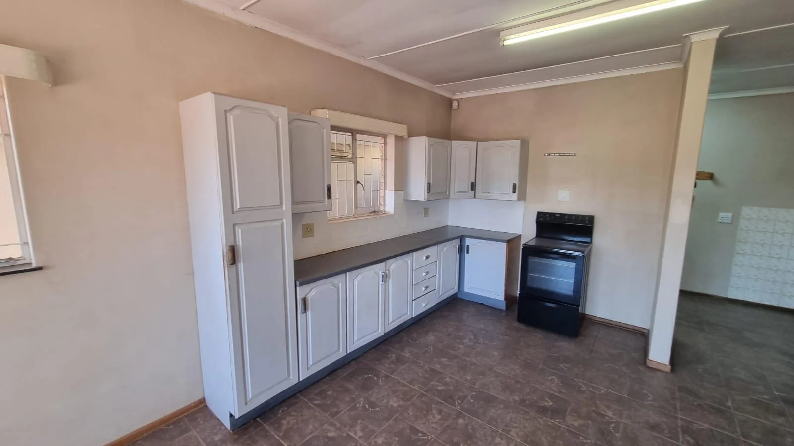 Charming 3 bedroom house with flatlet for Sale