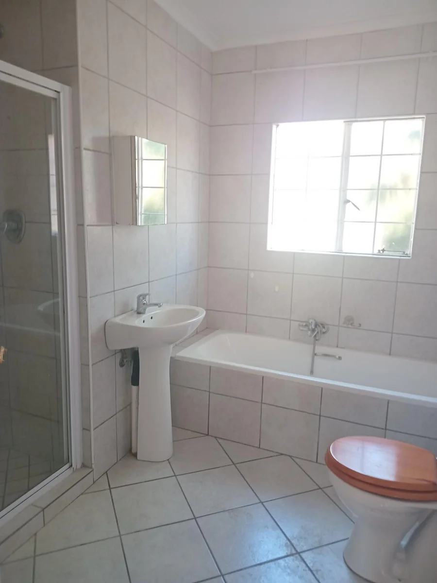 3 Bedroom Family House