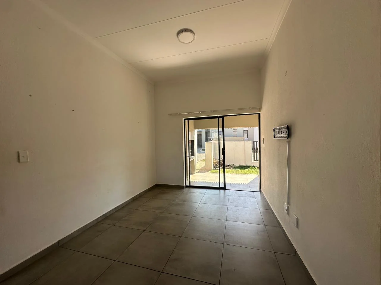 SMART LIVING, PRIME LOCATION, READY NOW!