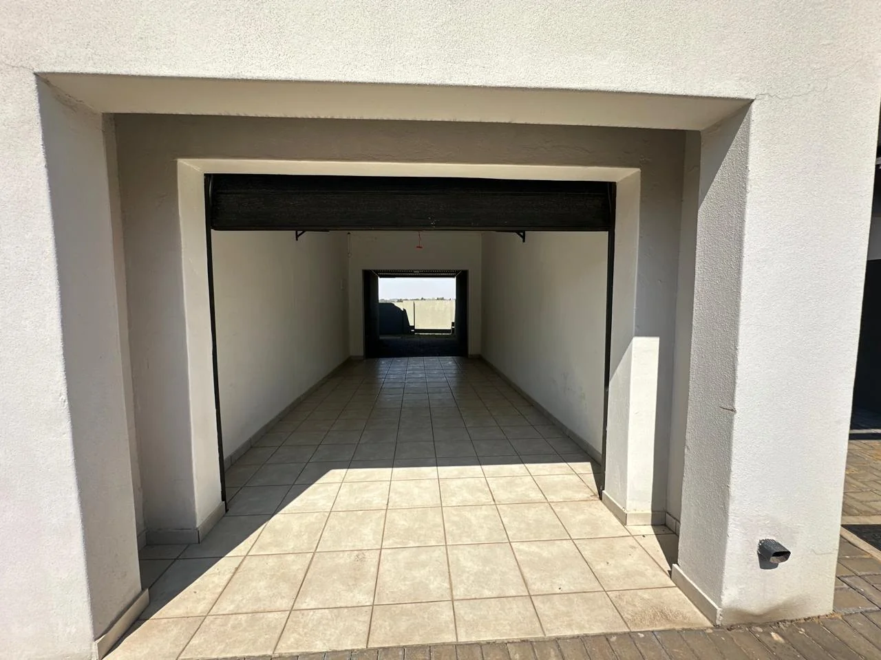 SMART LIVING, PRIME LOCATION, READY NOW!