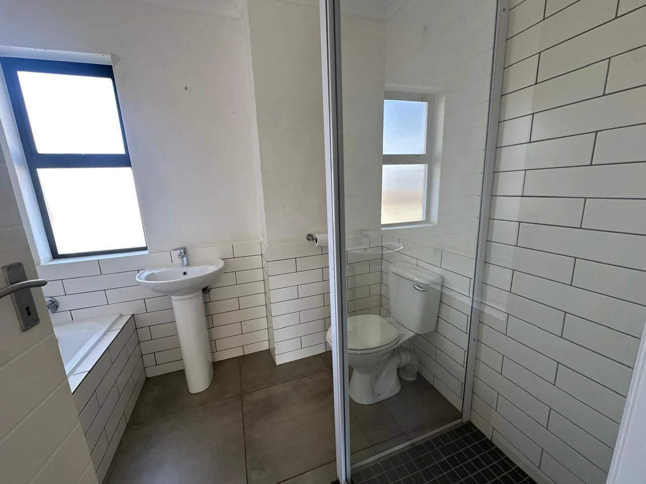 SMART LIVING, PRIME LOCATION, READY NOW!