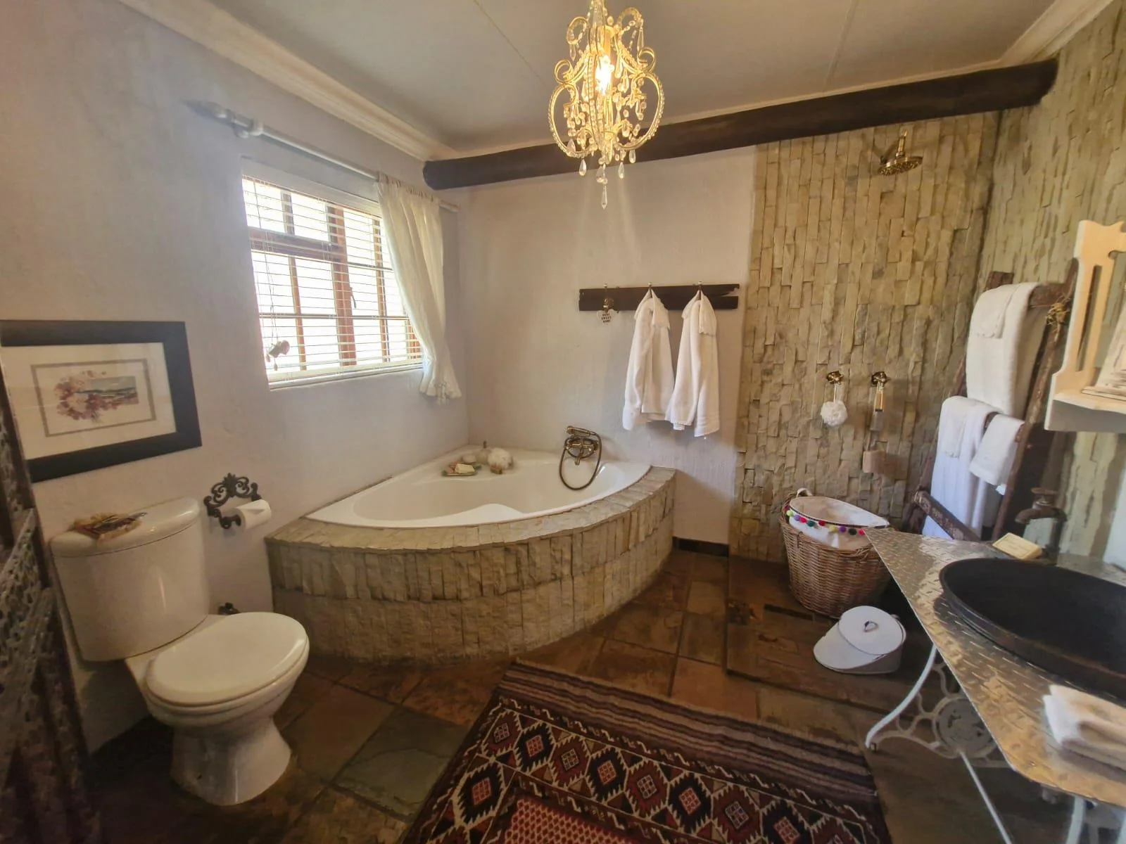 Character filled home with scenic Kloof views in La Provance