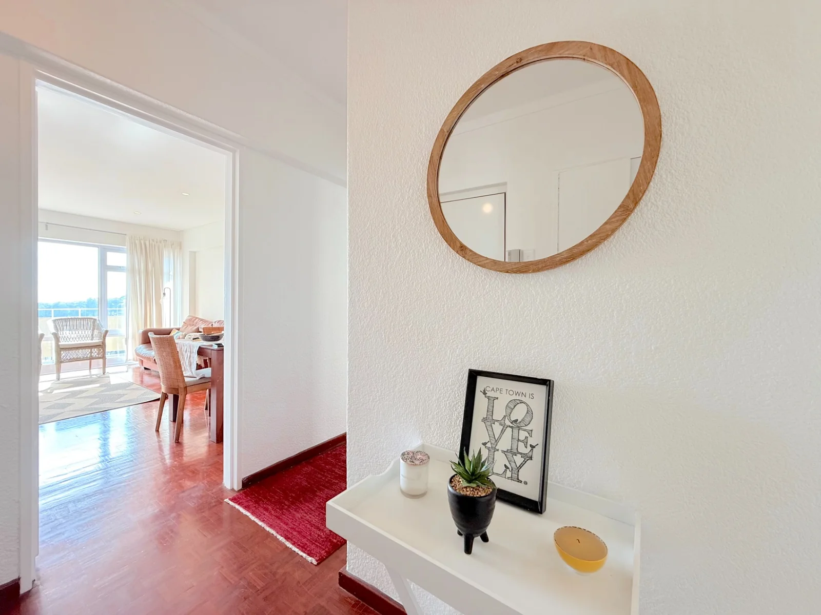 Sunny and spacious 2 bed with views in prime location.