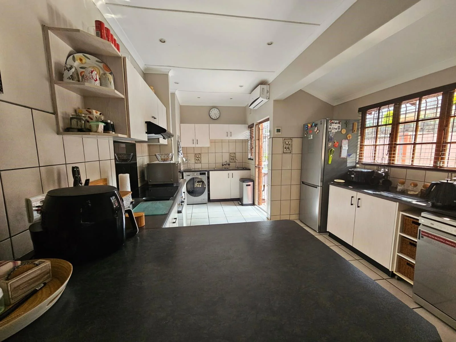 Tranquil and neat 3 bedroomed home in Grantham Park
