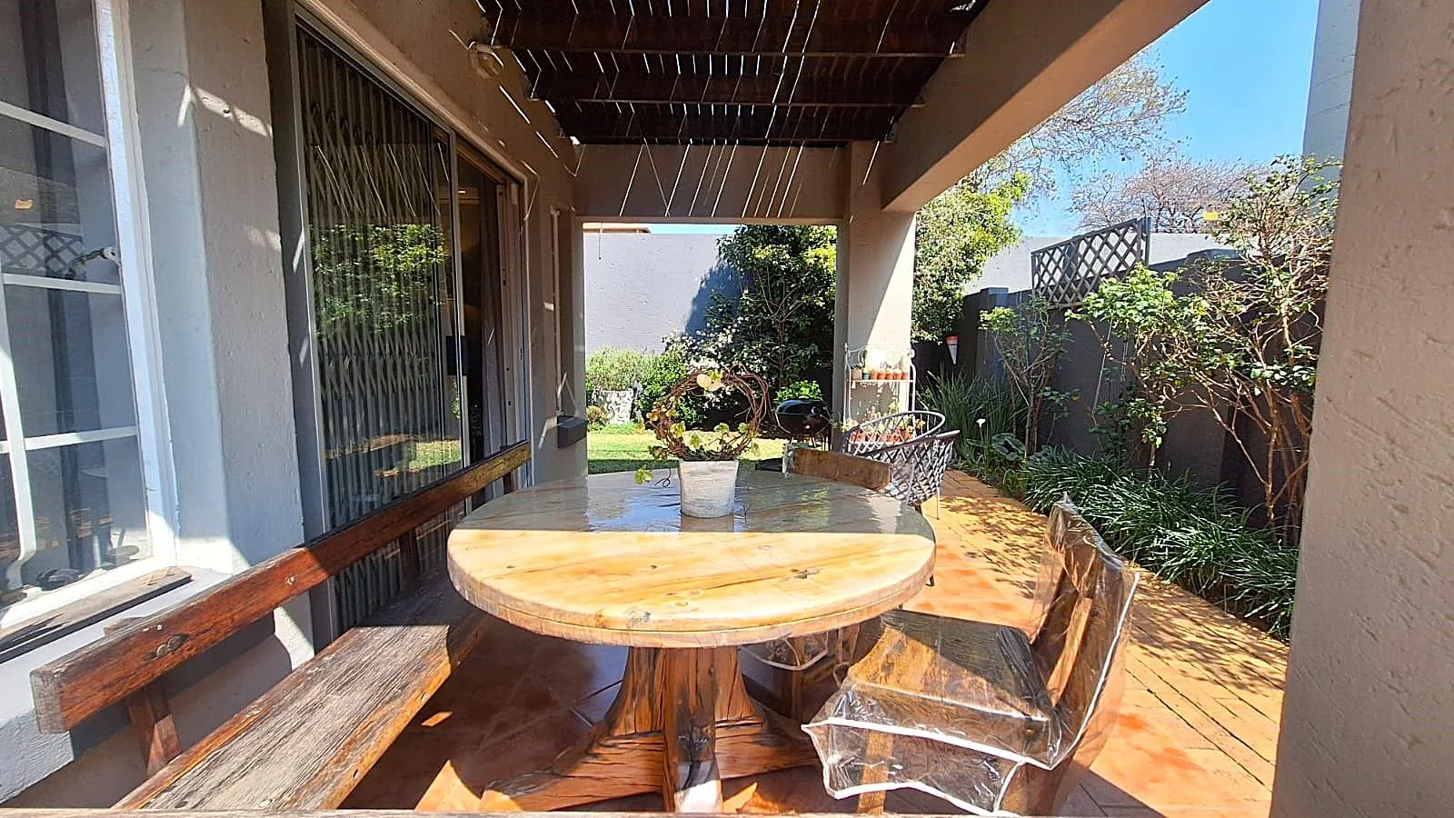 Modern Double-Storey Family Home with Solar, Water Tanks and Beautiful Garden.